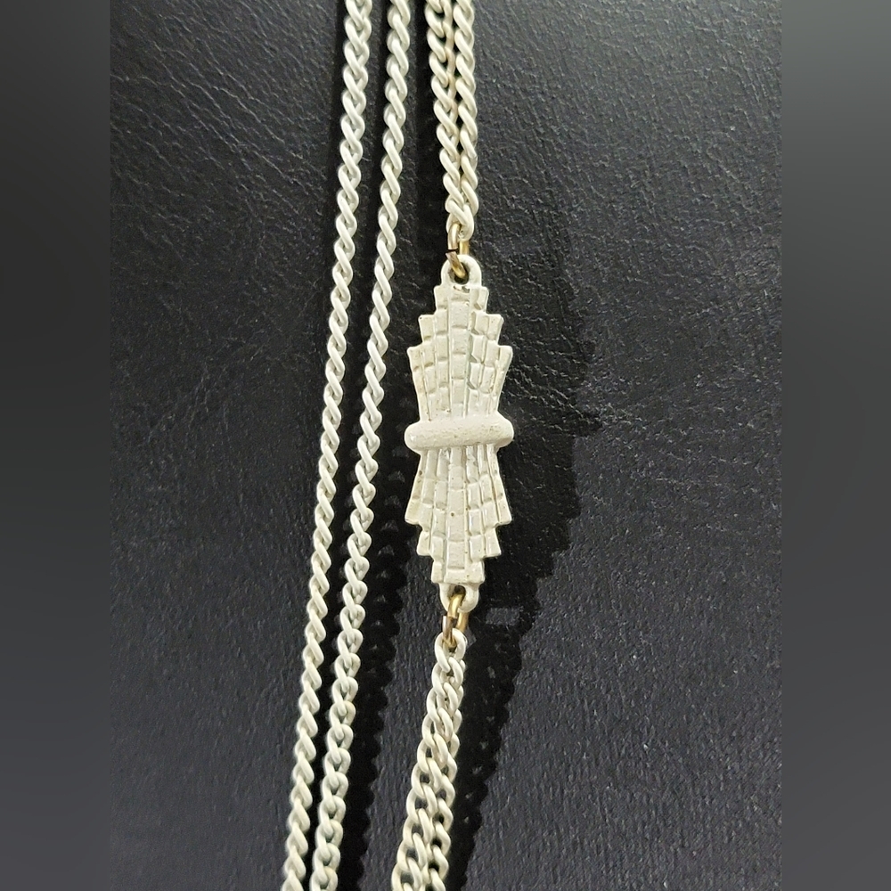 Monet White Enamel Double Chain Vintage Necklace - Picture 7 of 8